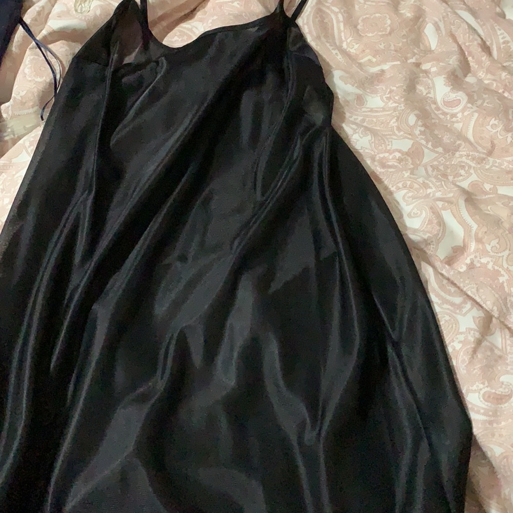 Dress - Picture 4 of 6